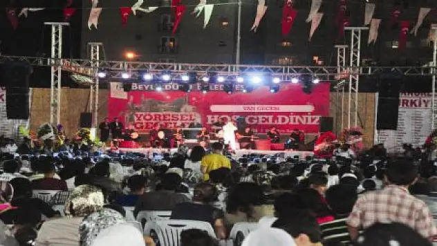 VANLILARDAN İSTANBUL'A TEŞEKKÜRLER